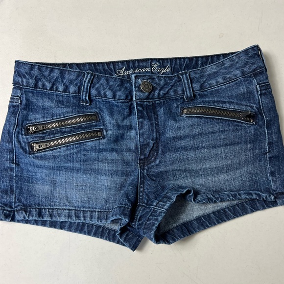 AMERICAN EAGLE jean shorts size 10 - Picture 2 of 10